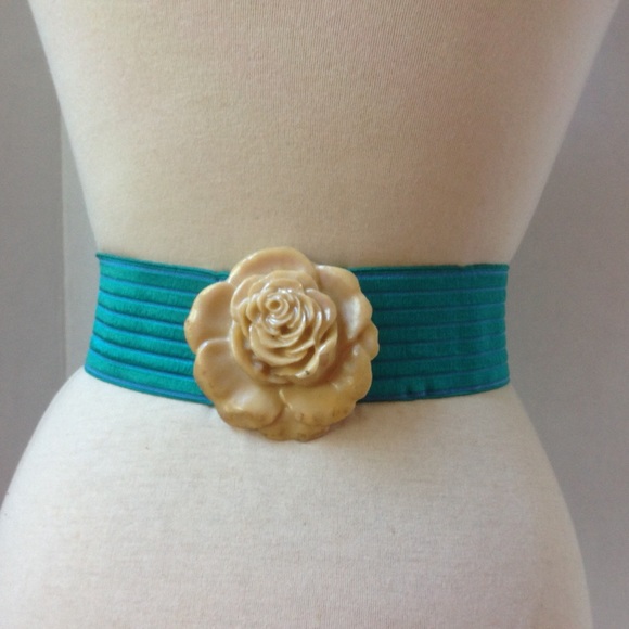 Vintage Green Acrylic Flower Belt Buckle Stretch